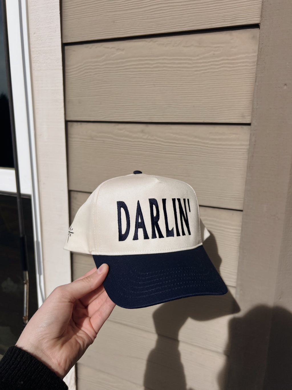 DARLIN’ NAVIE